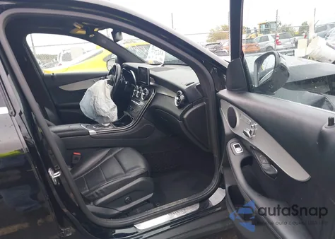 2019 Mercedes-Benz Glc 300 4Matic z USA, uszkodzony, nr VIN WDC0G4KB0KV127655